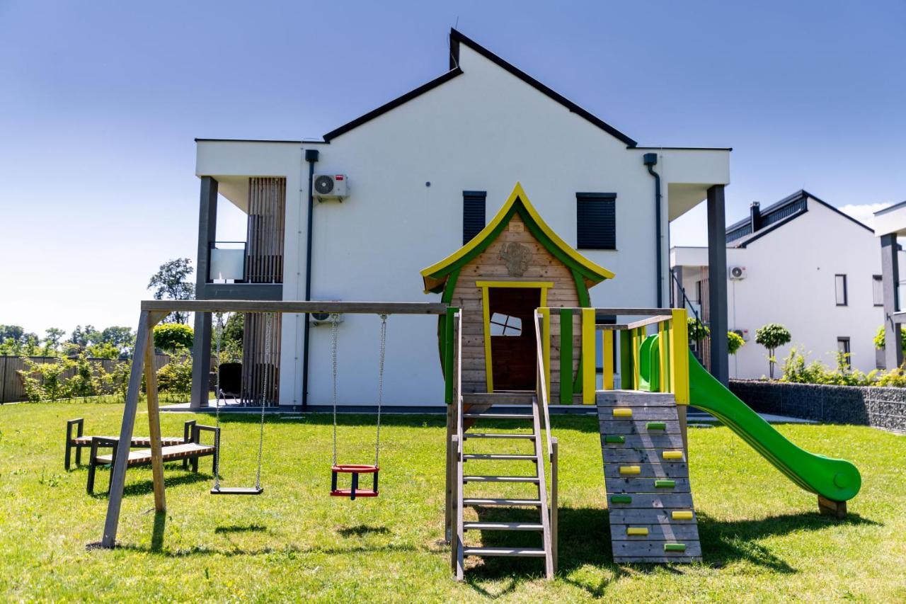 Apartmaji Banonia Verzej Exterior photo