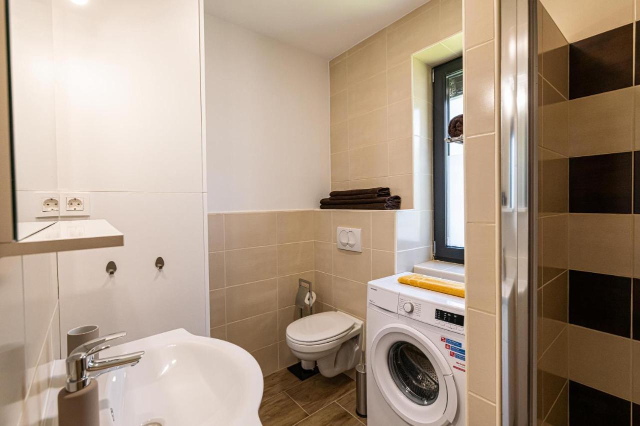 Apartmaji Banonia Verzej Exterior photo