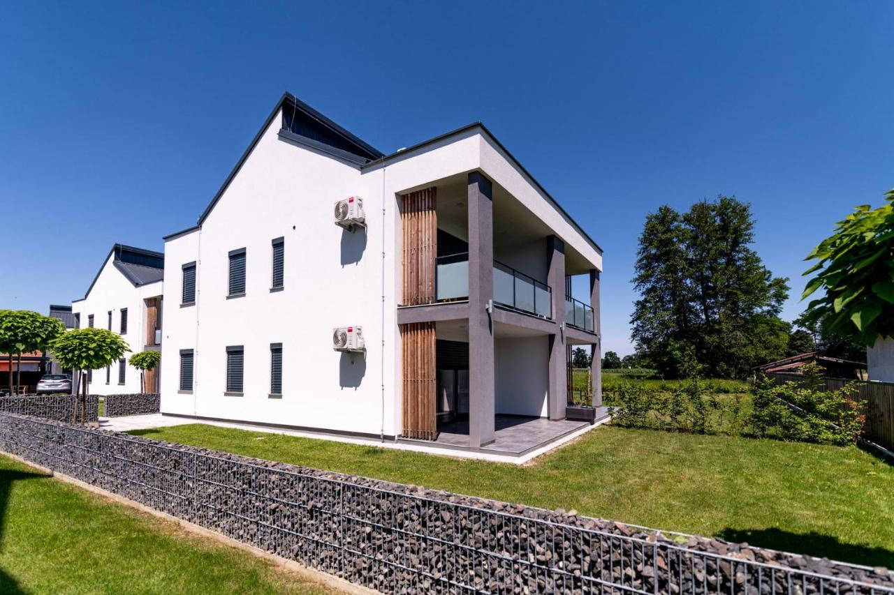 Apartmaji Banonia Verzej Exterior photo